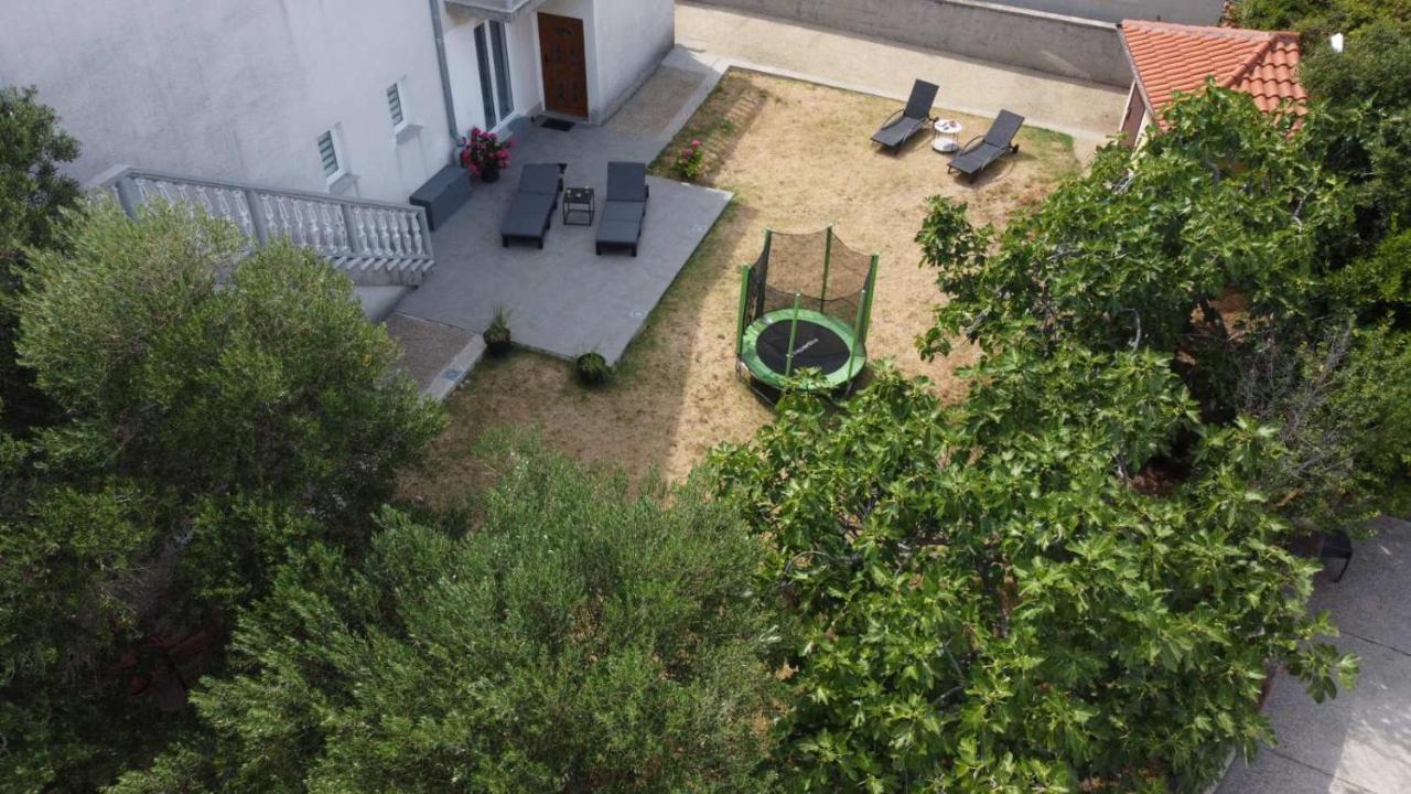 Tj Apartment Крк Экстерьер фото